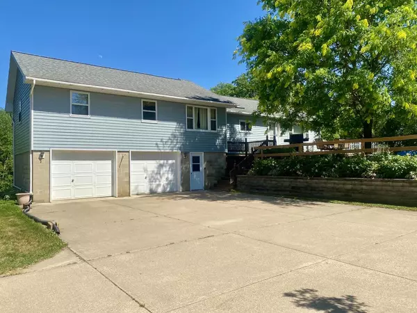 745 County Road M N, West Salem, WI 54669