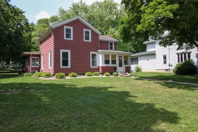 Whitewater, WI 53190,288 S Janesville St