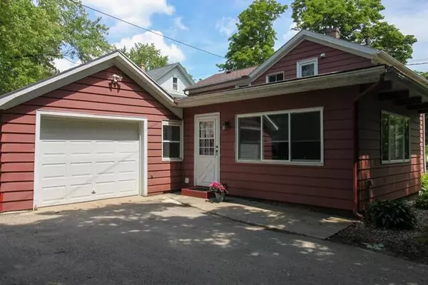 Whitewater, WI 53190,288 S Janesville St