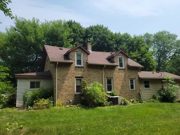 18617 Durand Ave, Union Grove, WI 53182