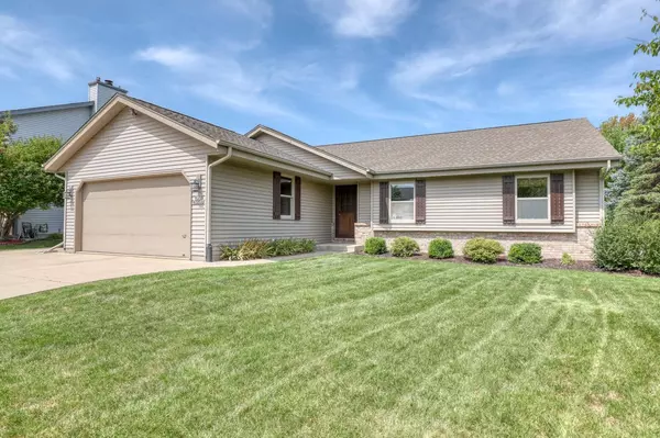 N172W20536 Hazelwood LANE, Jackson, WI 53037