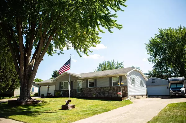 483 Tilson STREET E, West Salem, WI 54669