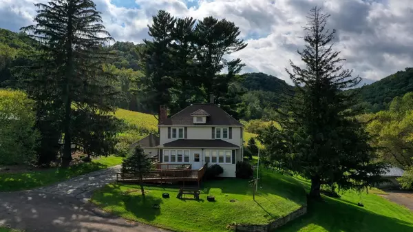 Coon Valley, WI 54623,S491A Dahlen LANE