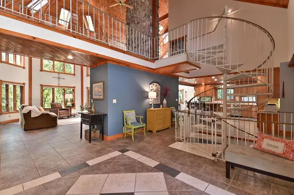 East Troy, WI 53120,W2435 Saint Peters RD