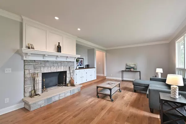 Saukville, WI 53080,2450 Deerfield COURT