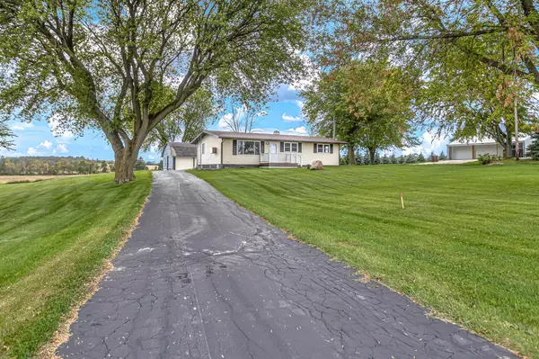 Glenbeulah, WI 53023,W8695 Glen RD