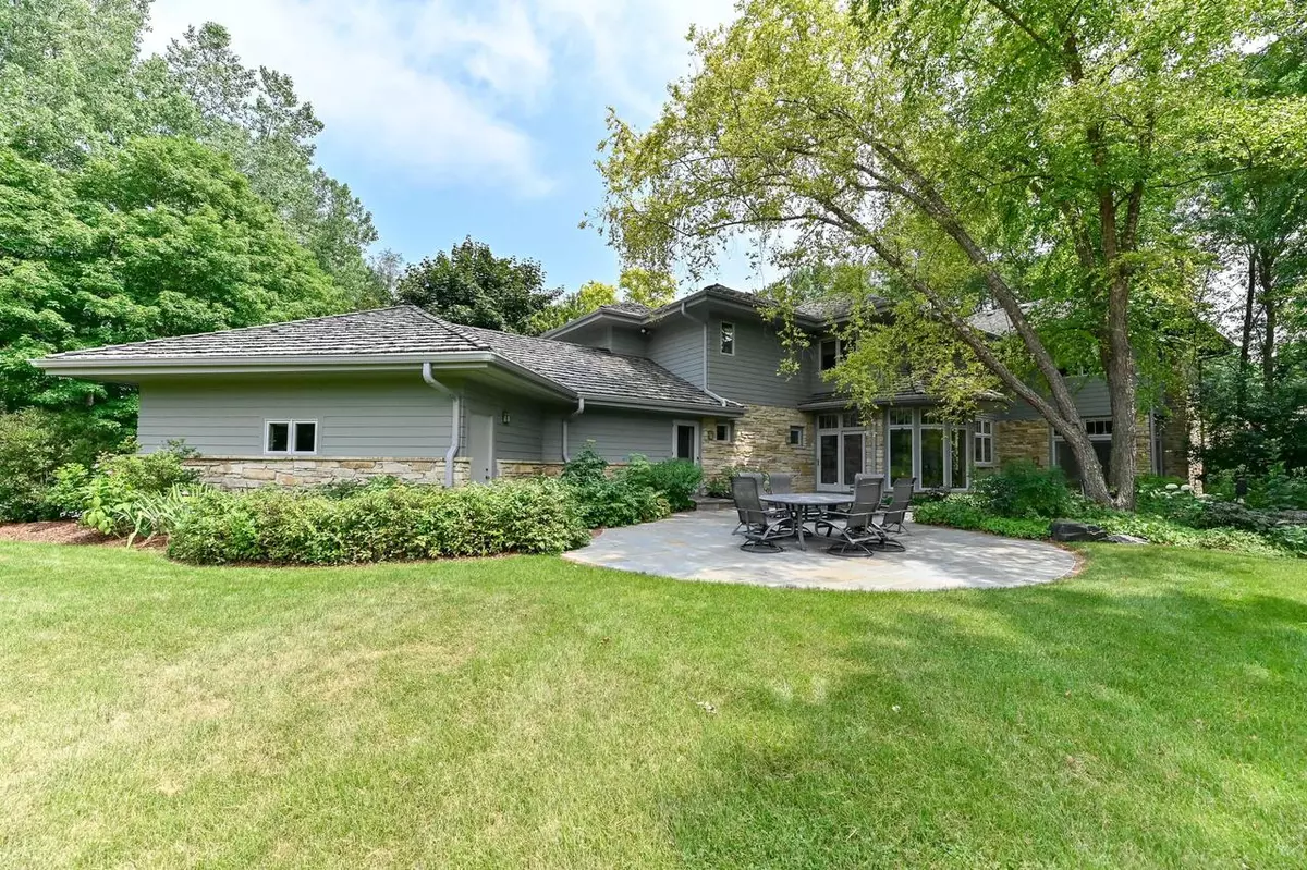 River Hills, WI 53217,9403 N River Bend Ct