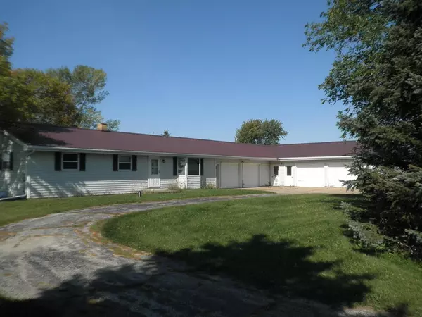 6056 Blake ROAD, Greenleaf, WI 54126