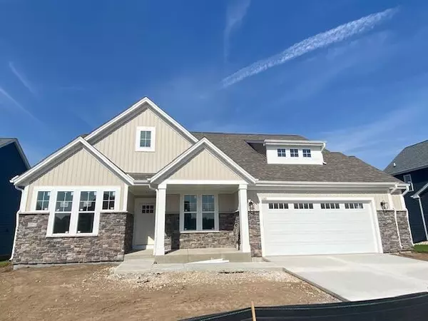 1380 Foxwood Pass, Oconomowoc, WI 53066