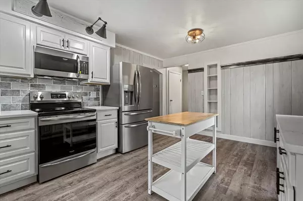 Muskego, WI 53150,S82W13175 Acker Dr