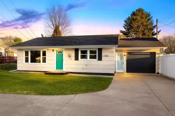 17366 N Main St, Galesville, WI 54630