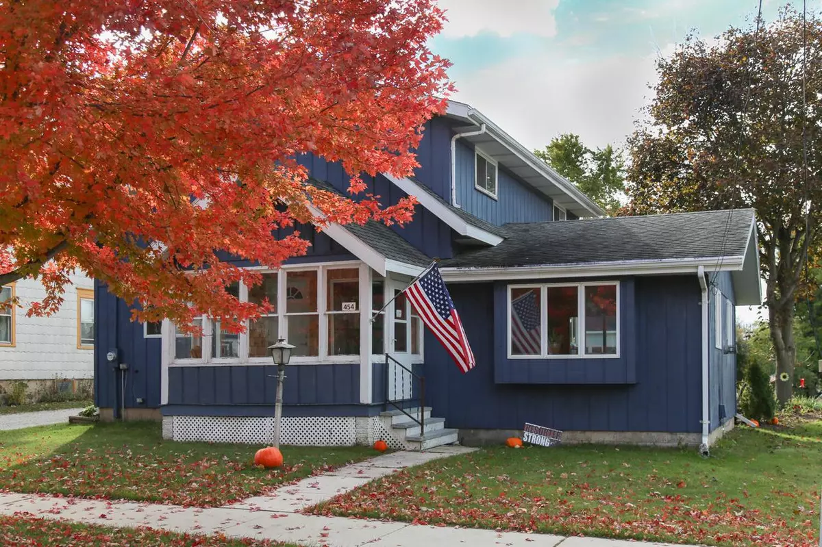 Elkhart Lake, WI 53020,454 E Rhine St