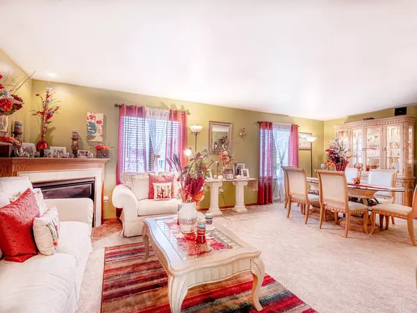 Cleveland, WI 53015,1445 Meadowbrook Dr