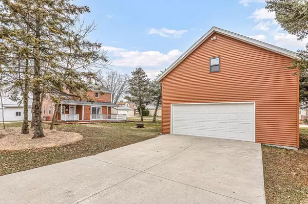 Glenbeulah, WI 53023,138 W Main STREET