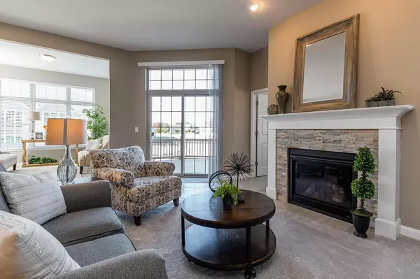 Muskego, WI 53150,W139S9935 Jay DRIVE #4-10