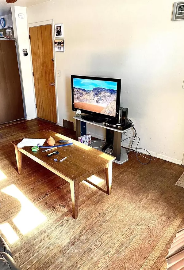 Fall River, WI 53932,416 Kane STREET #418