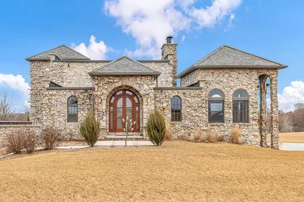 Cleveland, WI 53015,7329 Cedar View Rd