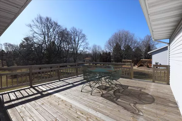 East Troy, WI 53120,1840 Thomas DRIVE