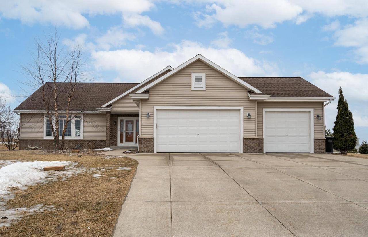 S81W23645 Sunset View DRIVE, Big Bend, WI 53103