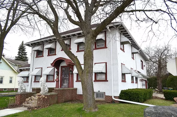 5801 S 108th STREET, Hales Corners, WI 53130