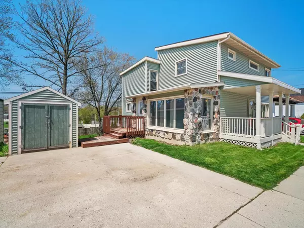 130 York St, Sheboygan Falls, WI 53085