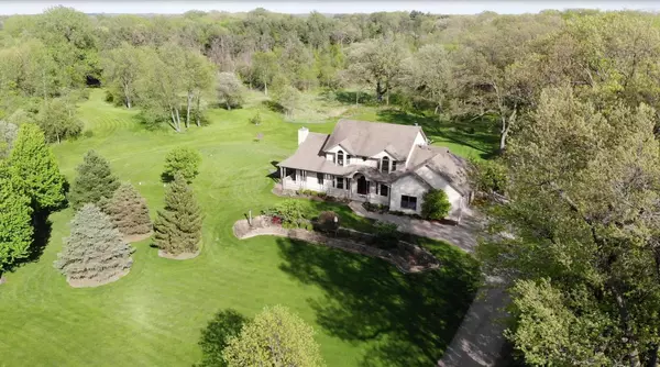 W6957 Savannah LANE, Delavan, WI 53115