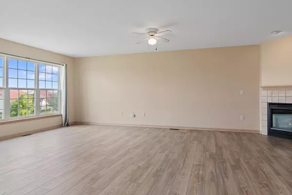 Delavan, WI 53115,2151 Jefferson LANE