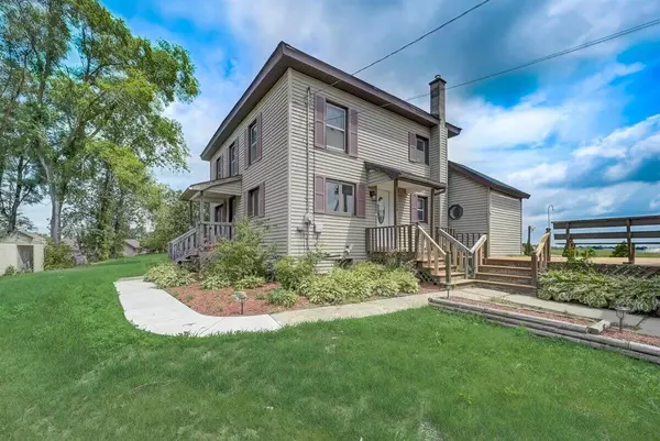 122 New Cassel St, Campbellsport, WI 53010