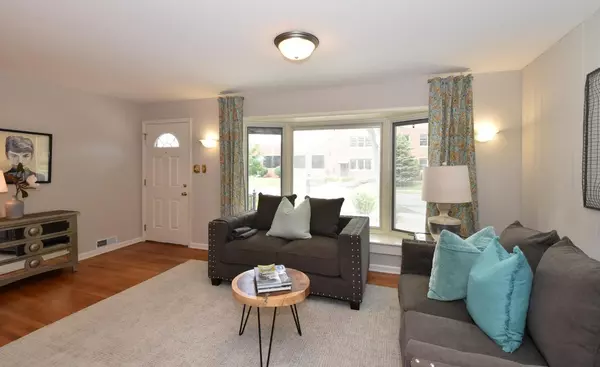 Whitefish Bay, WI 53217,5024 N Lydell Ave