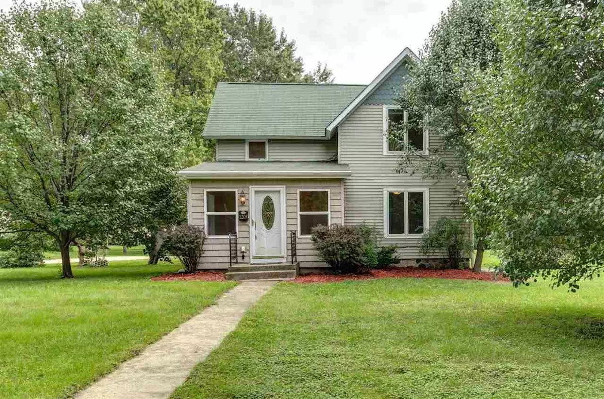 Delavan, WI 53115,1208 Racine STREET