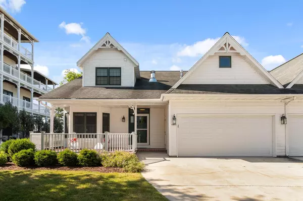 278 Poets Cv #A, Elkhart Lake, WI 53020