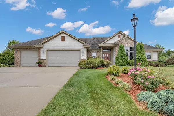 Muskego, WI 53150,W155S7647 Rain Tree COURT