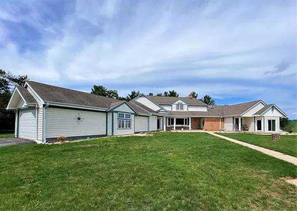 S90W34465 Whitetail DRIVE, Eagle, WI 53119