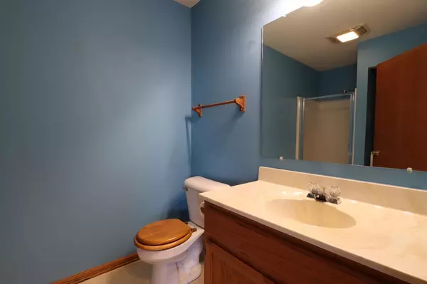 Delavan, WI 53115,531 Betzer Rd #C