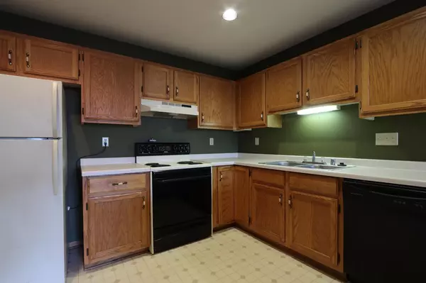 Delavan, WI 53115,531 Betzer Rd #C