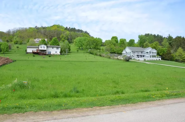 Coon Valley, WI 54623,121 K-RON LANE