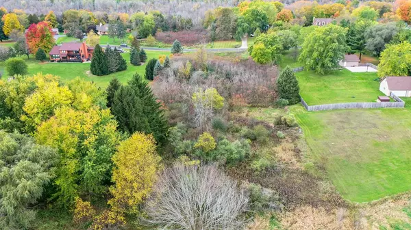 Lt11 DEERFIELD ROAD, Saukville, WI 53080