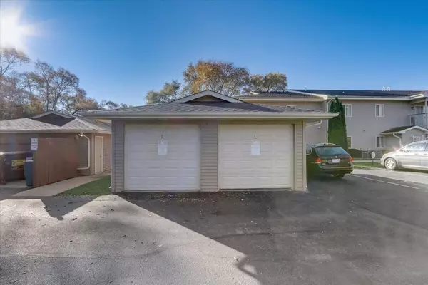 Delavan, WI 53115,219 Franklin St #K