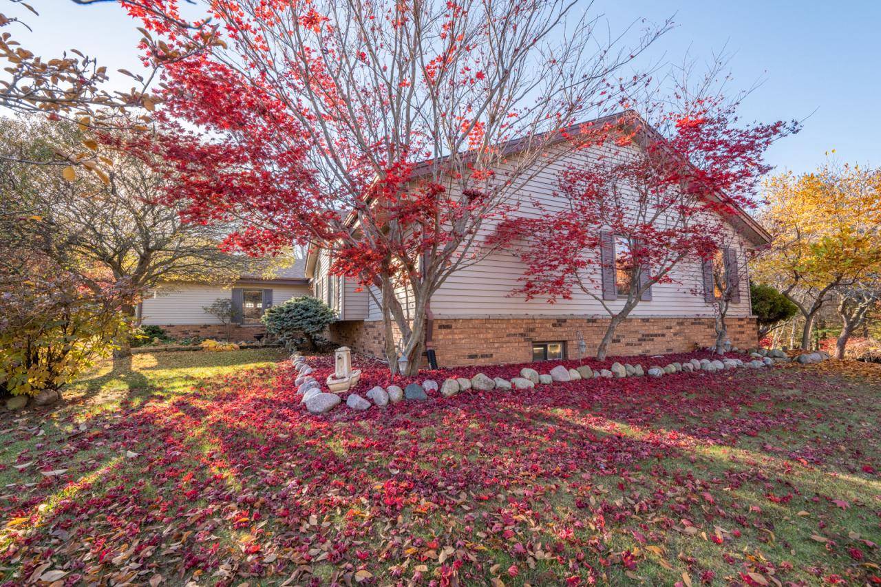 West Bend, WI 53095,3308 Silver Lake Dr