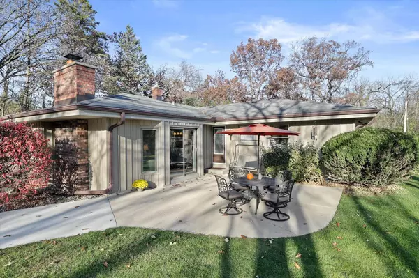 Dousman, WI 53118,S36W33215 Honeysuckle Dr