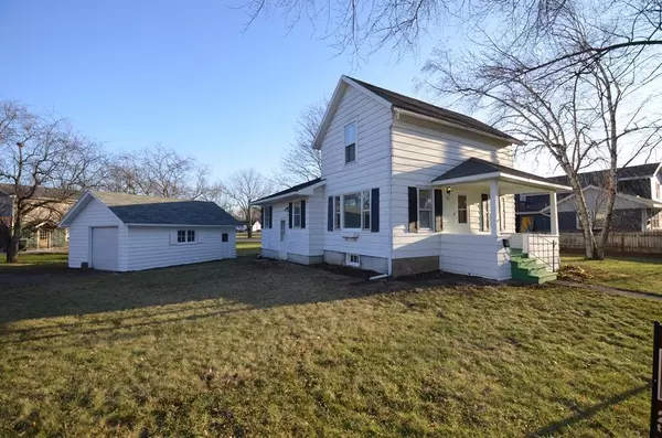 323 S Scott ST, Whitewater, WI 53190