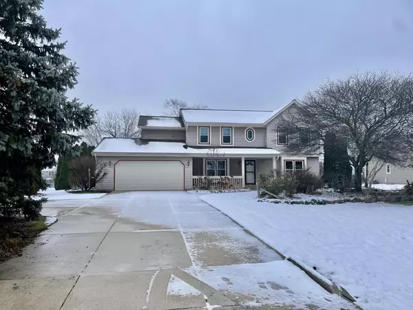 8903 Bluebird Ln, Wind Lake, WI 53185