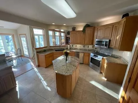 Menomonee Falls, WI 53051,N67W14615 Ash DRIVE