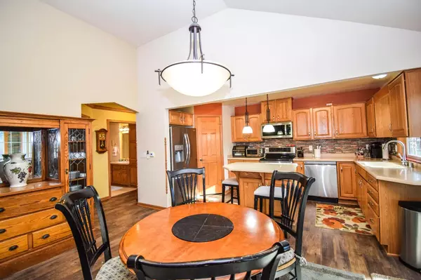 Random Lake, WI 53075,88 King Oak CT