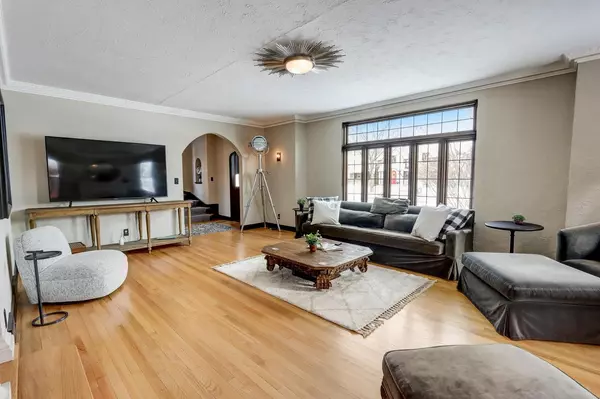 Whitefish Bay, WI 53217,5525 N Berkeley BOULEVARD