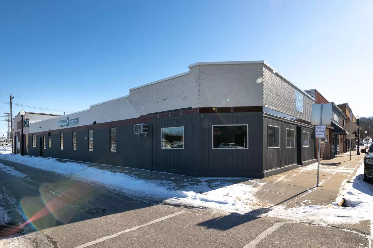 West Salem, WI 54669,143 Leonard ST S