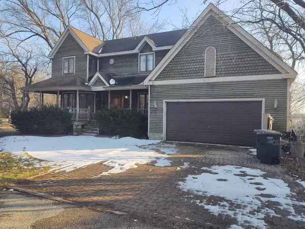 18911 101st STREET, Bristol, WI 53104