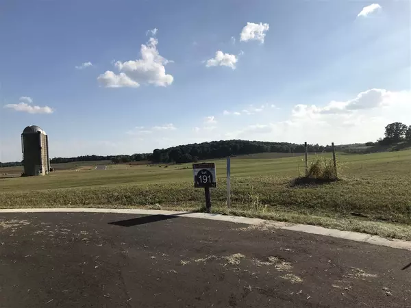 Waunakee, WI 53597,5009 Peach Blossom Ct