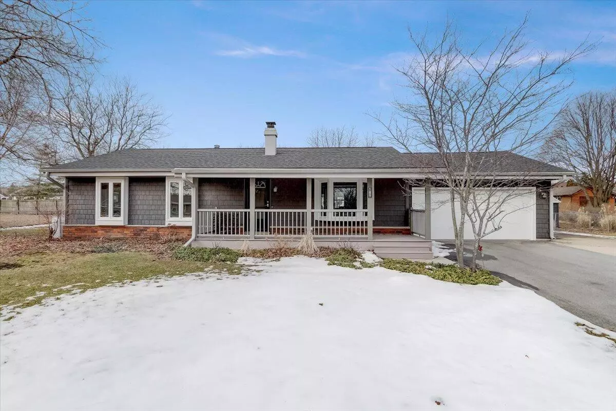 Dousman, WI 53118,189 Ridgeway DRIVE