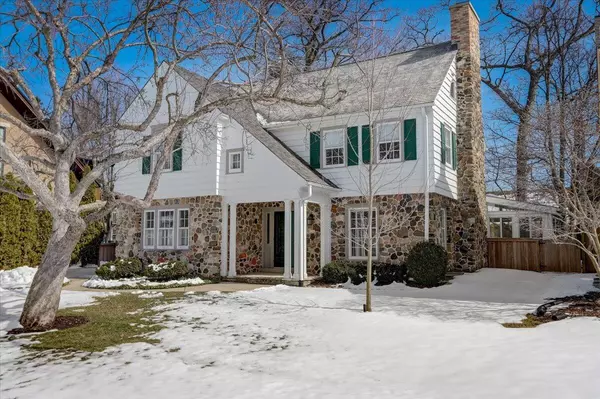 Whitefish Bay, WI 53217,6110 N Bay Ridge AVENUE